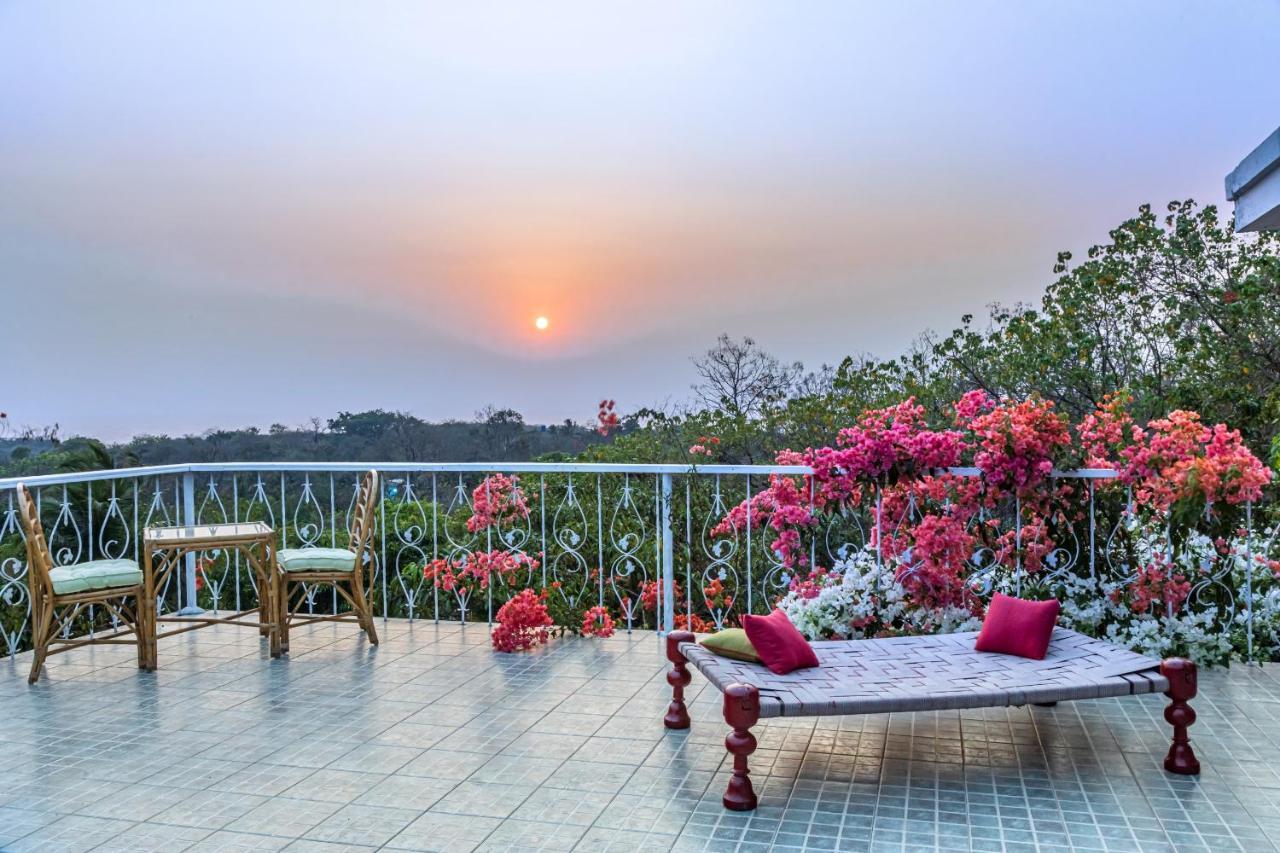 Saffronstays Sunglade, Kashid - Ocean-View Villa Near Kashid Beach Nāndgaon Dış mekan fotoğraf